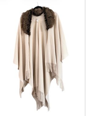 Croft & Barrow Cream Knit Wrap with Faux Fur Trim